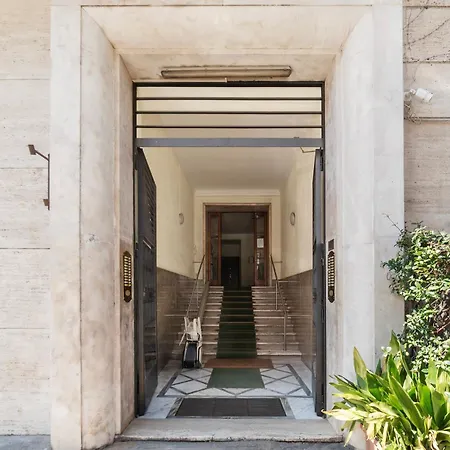 Prati Degli Strozzi Welcoming Apartment *